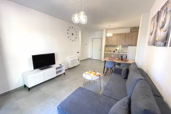 🏖️🏡 Shitet Apartament 1+1 – Rana e Hedhun, Shëngjin