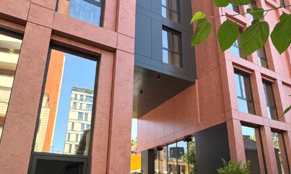 🔥 Ambient me Qira – Galeria Roma | Rruga e Kavajes 🔥