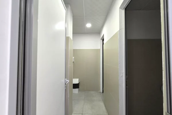 🏢 JEPET GODINE 4-KATESHE ME QIRA – RRUGA DRITAN HOXHA 🔑