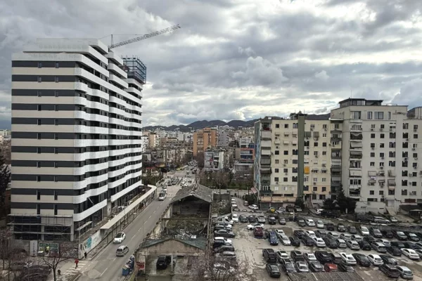 Apartment for sale in Tirana 2+1, Emty