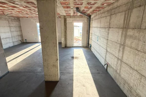 Villa di lusso in vendita a Tirana 3+1, Vuoto