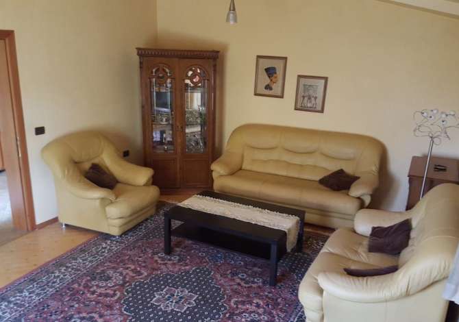 Shtepi me qera 3+1 ne Tirane - 450 Euro