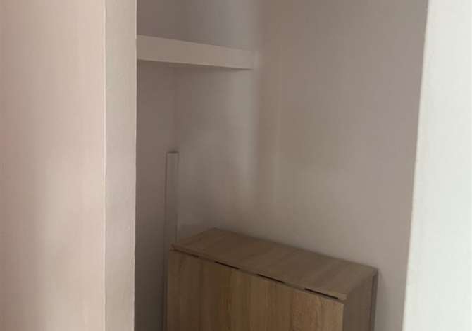 Shtepi ne shitje Apartament ne Tirane, 1+1, Mobilimi E mobiluar, Pagesa 129,000  Euro.