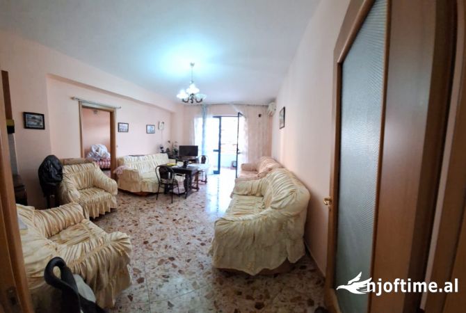 Shtepi ne shitje 1+1 ne Tirane - 130,000 Euro