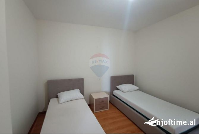 Shtepi me qera 2+1 ne Tirane - 700 Euro