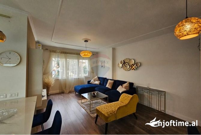 Shtepi me qera 2+1 ne Tirane - 1,200 Euro