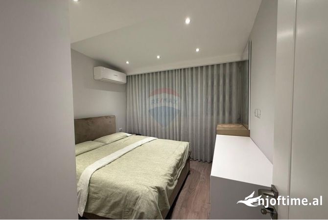 Shtepi me qera Apartament ne Tirane, 2+1, Mobilimi E mobiluar, Pagesa 1,200  Euro.
