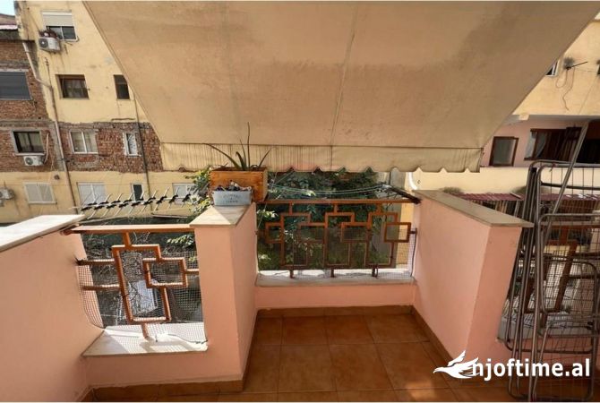 Shtepi me qera Apartament ne Tirane, 1+1, Mobilimi E mobiluar, Pagesa 500  Euro.