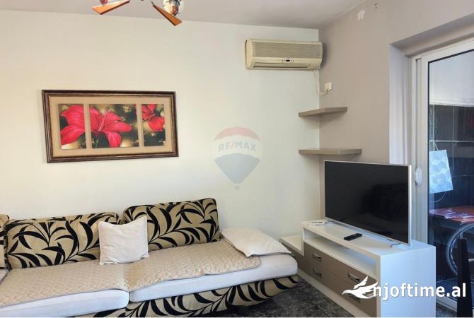 Shtepi me qera 1+1 ne Tirane - 400 Euro