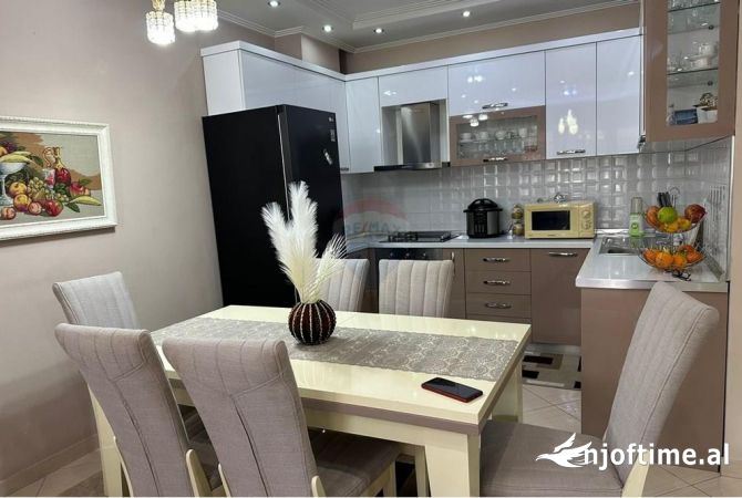 Shtepi me qera 2+1 ne Tirane - 550 Euro