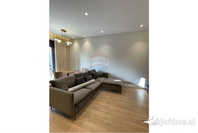 Shtepi me qera 1+1 ne Tirane - 800 Euro