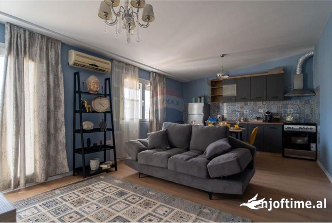Shtepi me qera 1+1 ne Tirane - 900 Euro