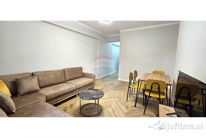 Apartament 1+1+ parkim tek rruga e Barriksdave