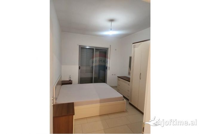 Shtepi me qera 1+1 ne Tirane - 400 Euro