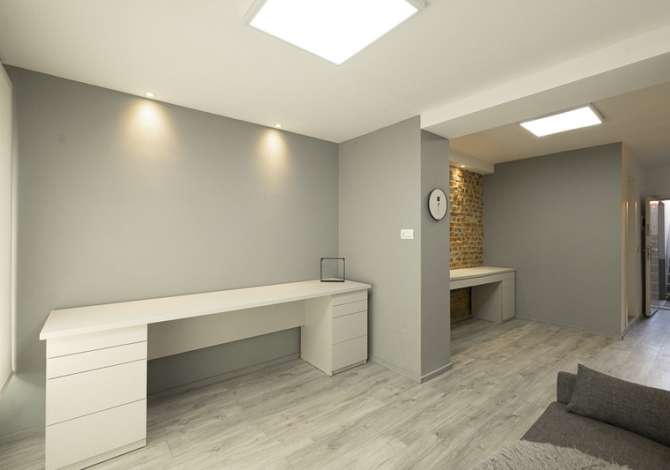 Ambient me Qera per Zyra, klinike, studio