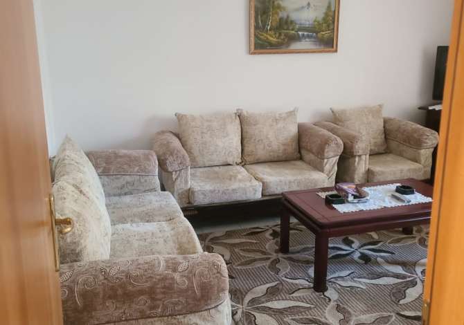 Shtepi me qera 2+1 ne Tirane - 45,000 Leke