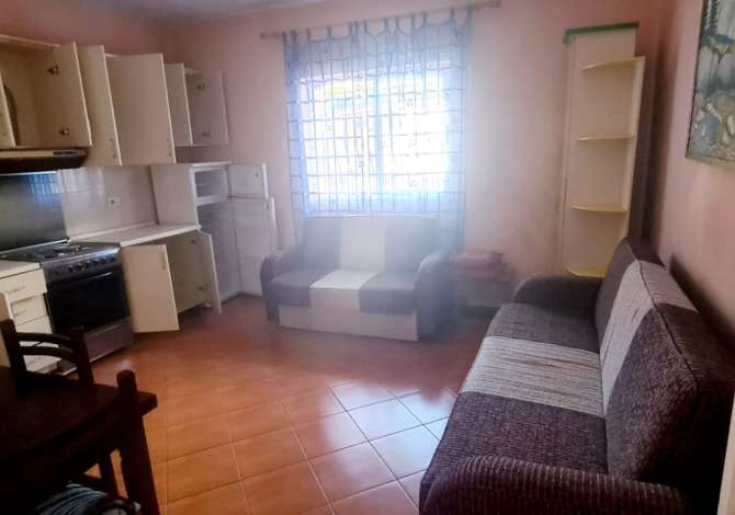 Shtepi me qera 1+1 ne Tirane - 25,000 Leke