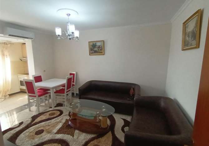 Shtepi me qera 1+1 ne Tirane - 35,000 Leke