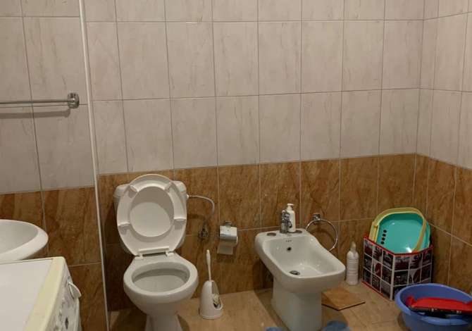 Shtepi me qera 1+1 ne Tirane - 30,000 Leke
