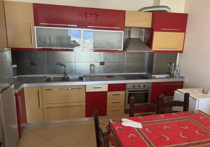 Shtepi me qera 1+1 ne Tirane - 35,000 Leke