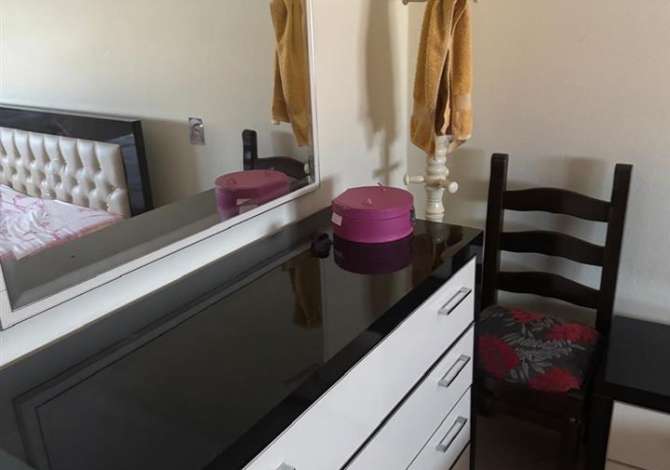 Shtepi me qera 1+1 ne Tirane - 35,000 Leke