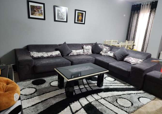 Shtepi me qera 2+1 ne Tirane - 42,000 Leke