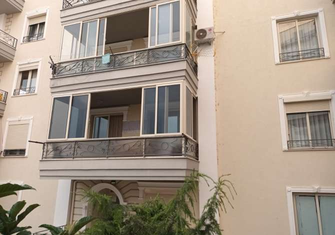 Shtepi me qera Apartament ne Tirane, 1+1, Mobilimi E mobiluar, Pagesa 40,000  Leke.