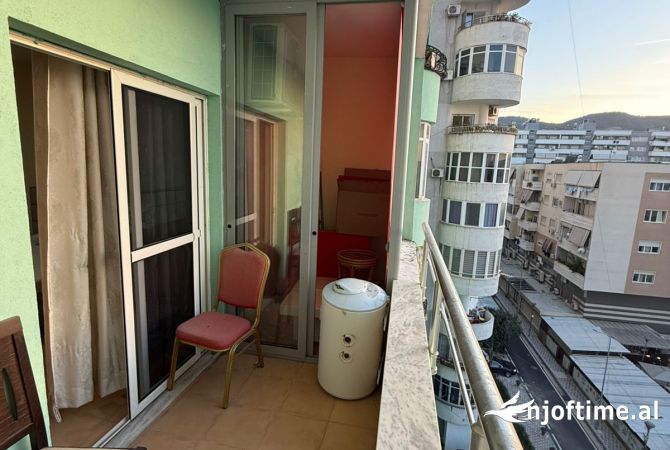 Shtepi me qera Apartament ne Tirane, 2+1, Mobilimi E mobiluar, Pagesa 60,000  Leke.