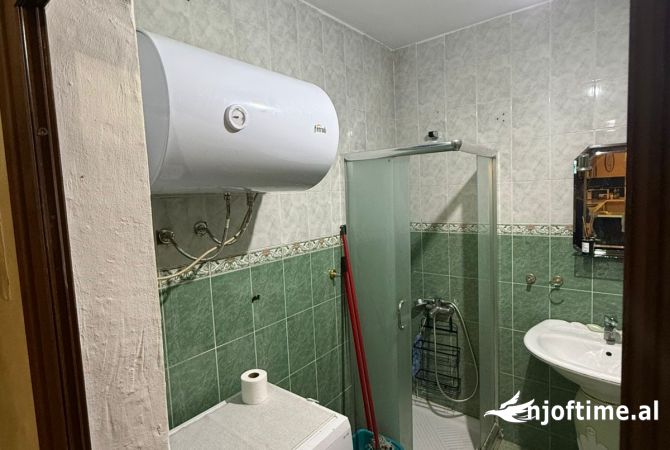 Shtepi me qera Apartament ne Tirane, 2+1, Mobilimi E mobiluar, Pagesa 60,000  Leke.