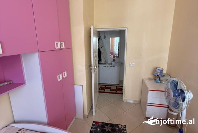 Shtepi me qera 2+1 ne Tirane - 50,000 Leke