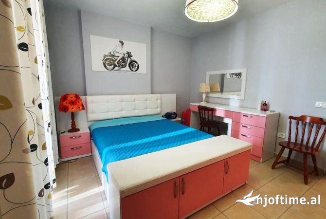 Shtepi me qera 2+1 ne Tirane - 70,000 Leke