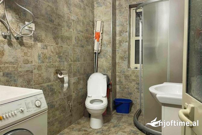 Shtepi me qera Apartament ne Tirane, 1+1, Mobilimi E mobiluar, Pagesa 500  Euro.