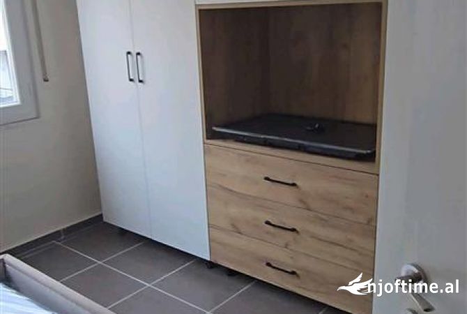 Shtepi me qera 1+1 ne Tirane - 300 Euro