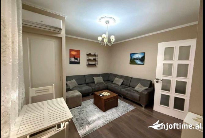 Shtepi me qera 2+1 ne Tirane - 500 Euro