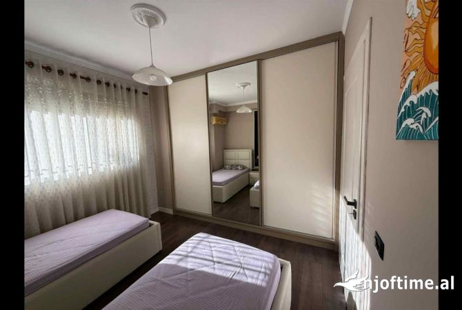 Shtepi me qera 2+1 ne Tirane - 500 Euro