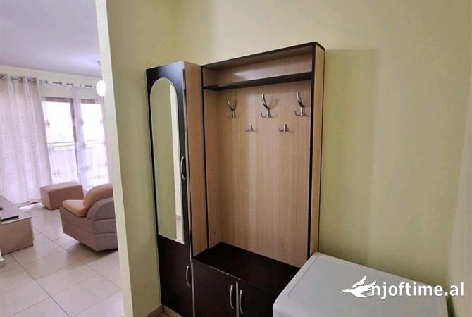 Shtepi me qera 2+1 ne Tirane - 38,000 Leke