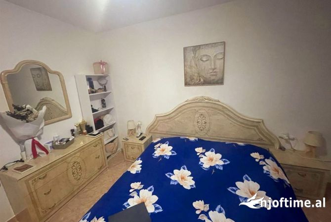 Shtepi me qera Apartament ne Tirane, 1+1, Mobilimi E mobiluar, Pagesa 40,000  Leke.