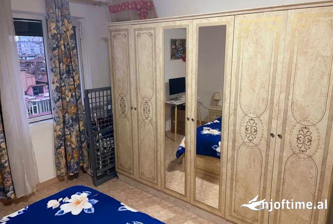 Shtepi me qera Apartament ne Tirane, 1+1, Mobilimi E mobiluar, Pagesa 40,000  Leke.