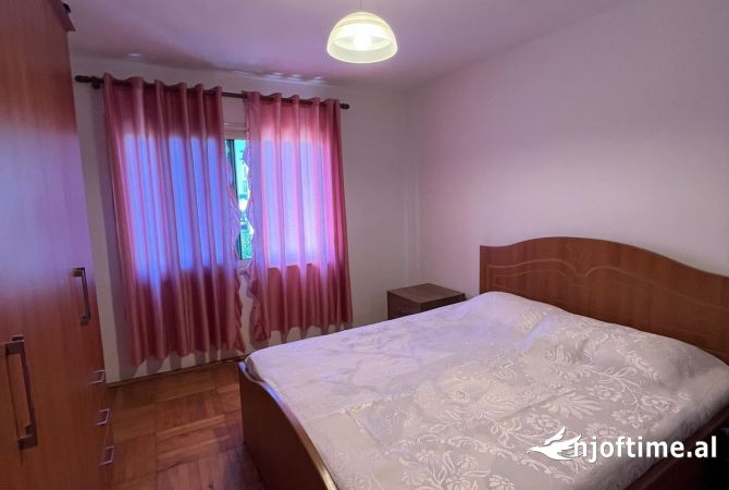 Shtepi me qera Apartament ne Tirane, 2+1, Mobilimi E mobiluar, Pagesa 37,000  Leke.
