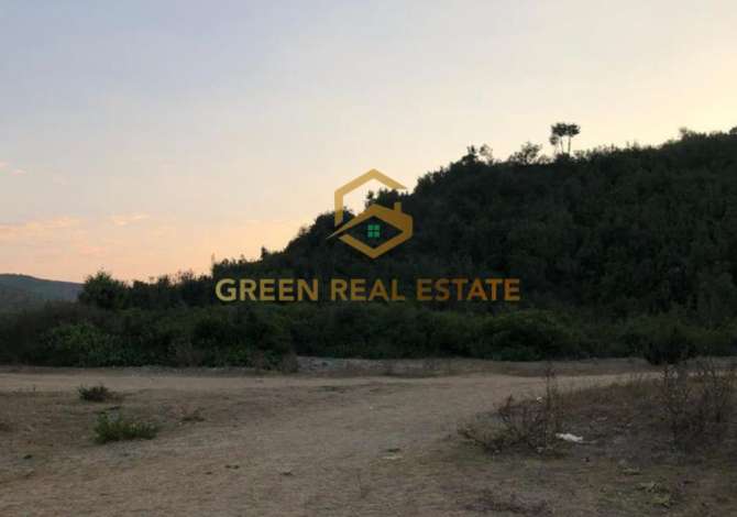 Truall ose Toke  ne Kavaje - 440,000 Euro