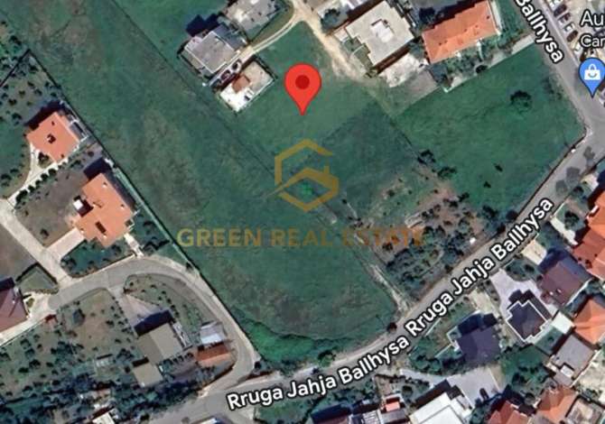 Truall ose Toke ne Tirane - 120,000 Euro