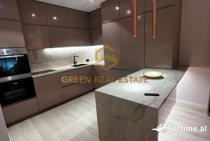 Shtepi me qera 2+1 ne Tirane - 2,000 Euro