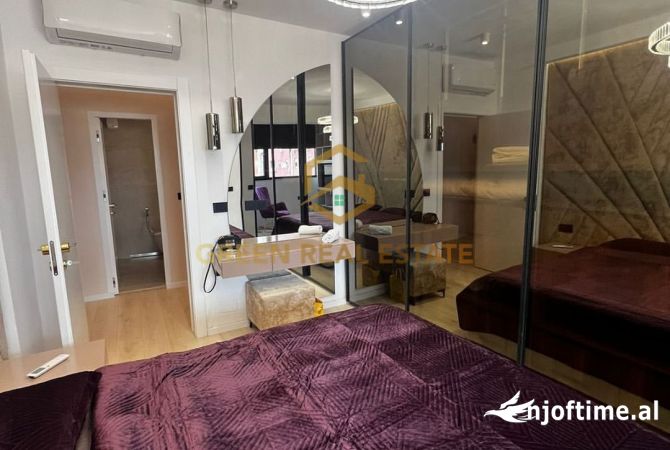 Shtepi me qera 2+1 ne Tirane - 2,000 Euro