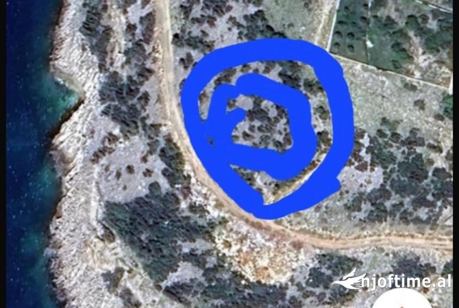 Truall ose Toke  ne Sarande - 150,000 Euro