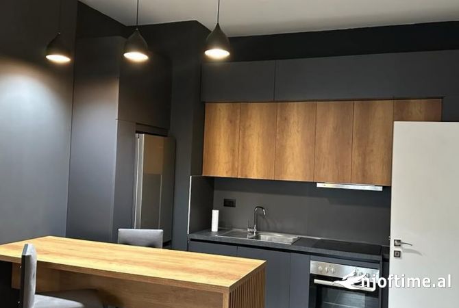 Shtepi me qera 1+1 ne Tirane - 800 Euro