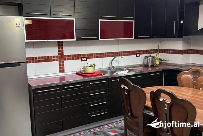 Shtepi me qera 2+1 ne Tirane - 400 Euro