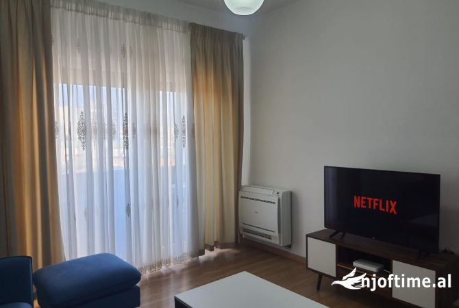 JEPET ME QIRA  Apartament 2+1+2