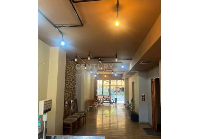 Ambient biznesi me qera 3+1 ne Tirane - 700 Euro