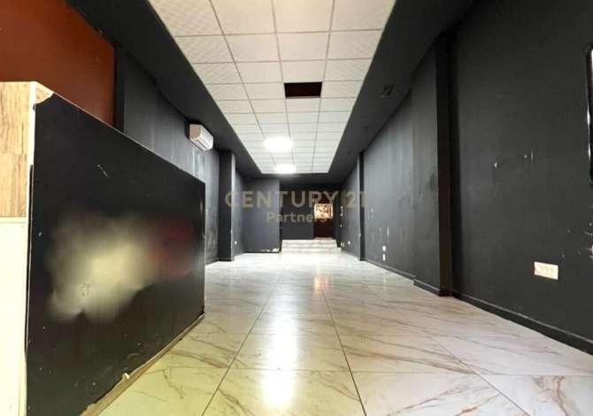 Ambient biznesi me qera 3+1 ne Tirane - 600 Euro
