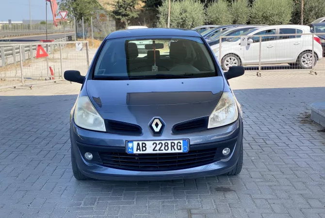Cars for sale  in Kavaja - 2,100 Euro